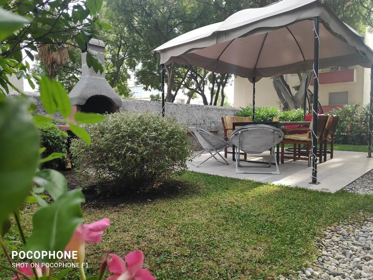 Garden Apartment Vanya Split 0*,  Croácia